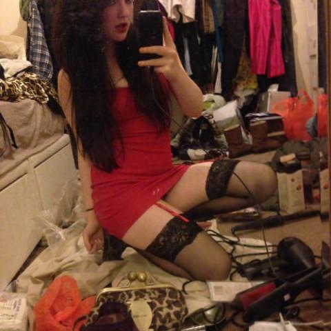 Молодые сучки в чулках, селфи: 85 отборных фото