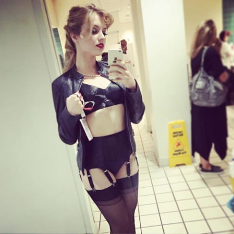 Молодые сучки в чулках, селфи: 85 отборных фото