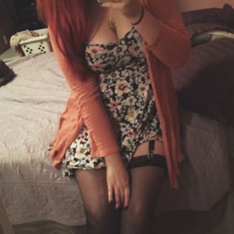 Молодые сучки в чулках, селфи: 85 отборных фото