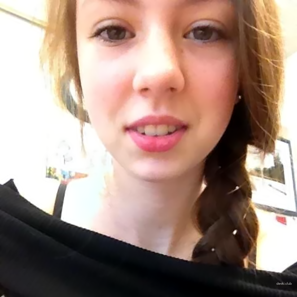 Шатенка дня: hot ass