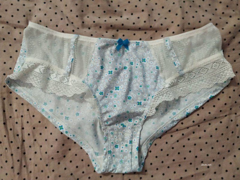 Шатенка дня: bottom look