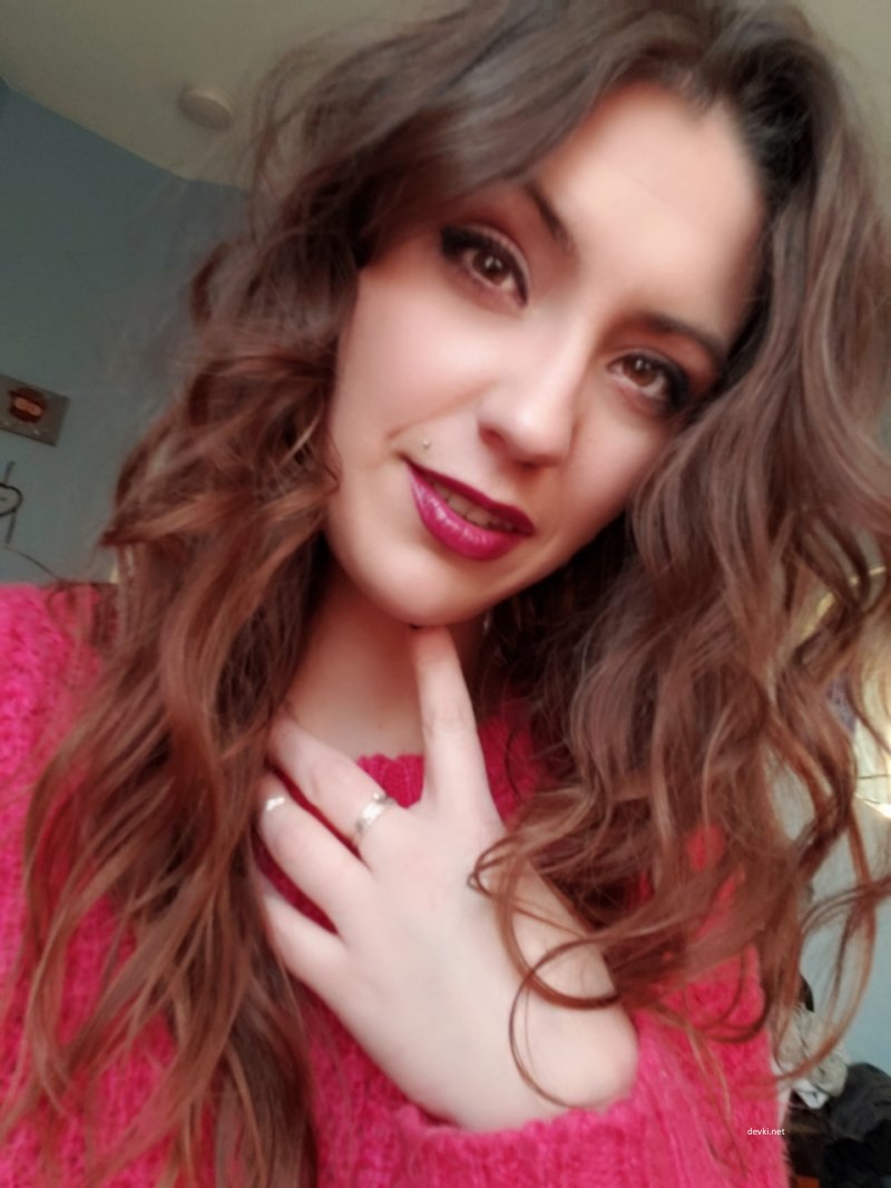 Шатенка дня: Ethno Girl