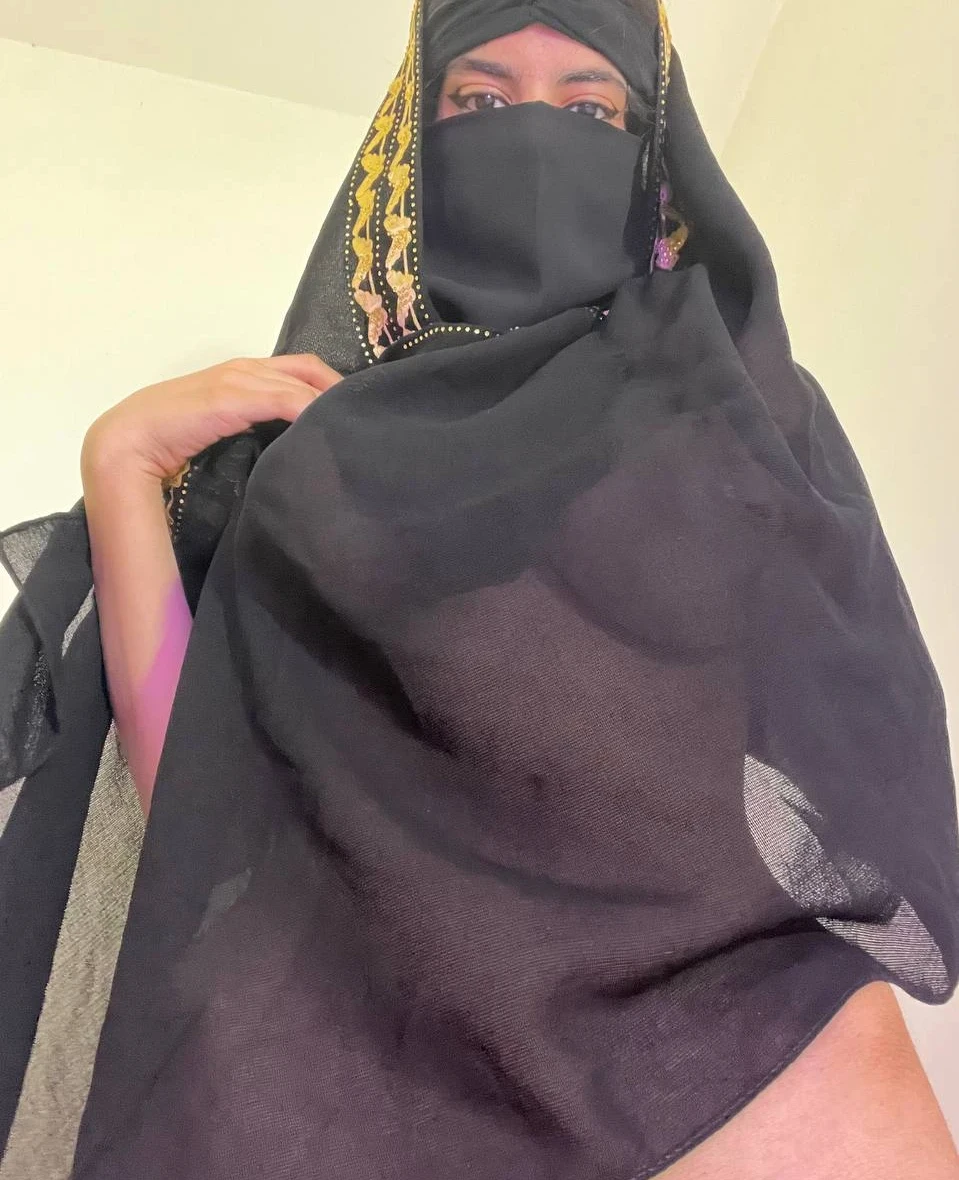 Брюнетка дня: щедрый дар