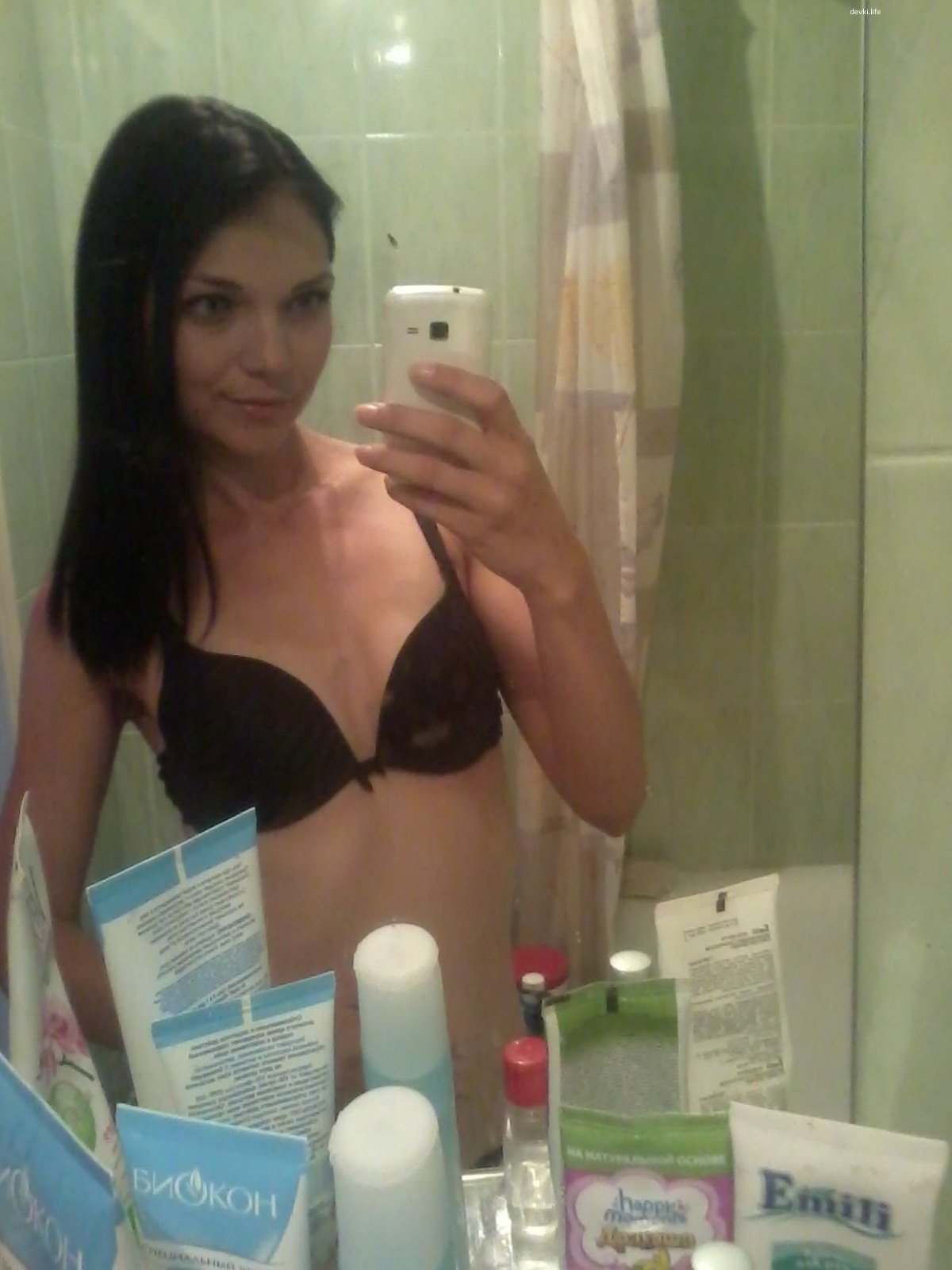 Шатенка дня: основной инстинкт