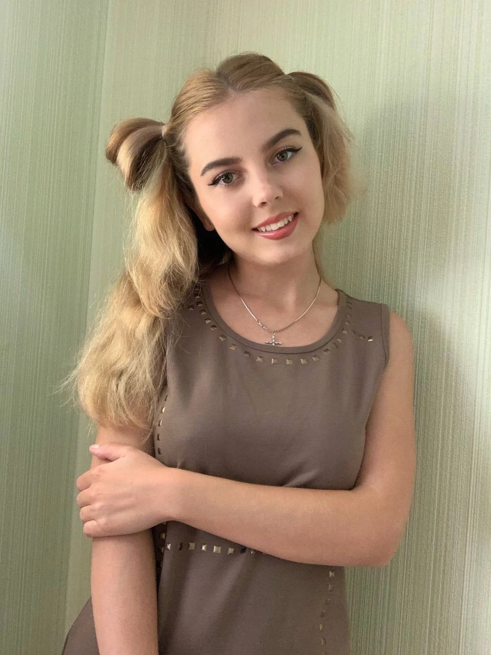 Блондинка дня: домашка от Наташки