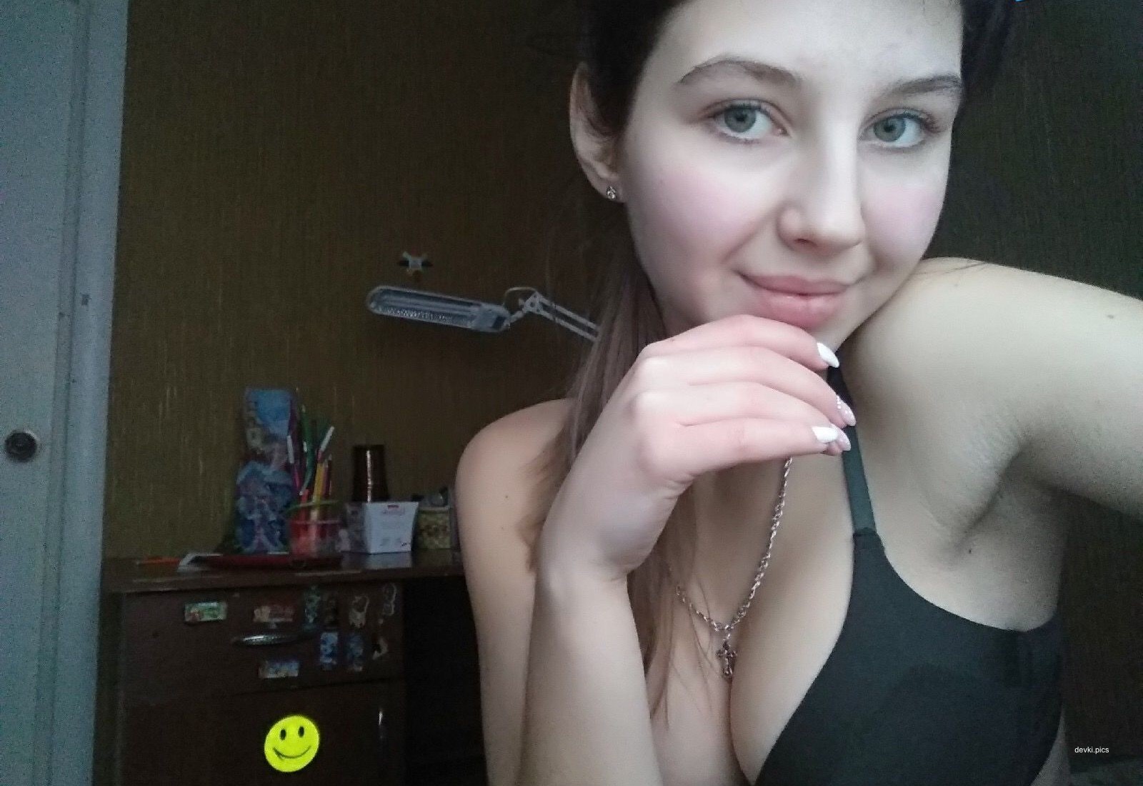 Шатенка дня: fuck off&fuck me