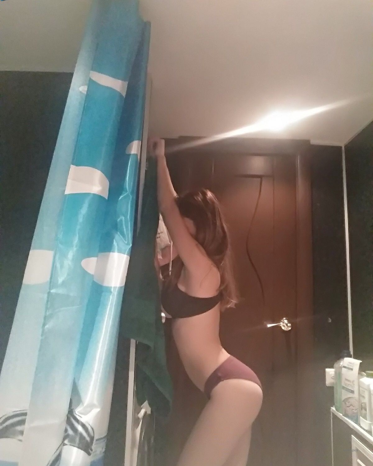 Шатенка дня: fuck off&fuck me