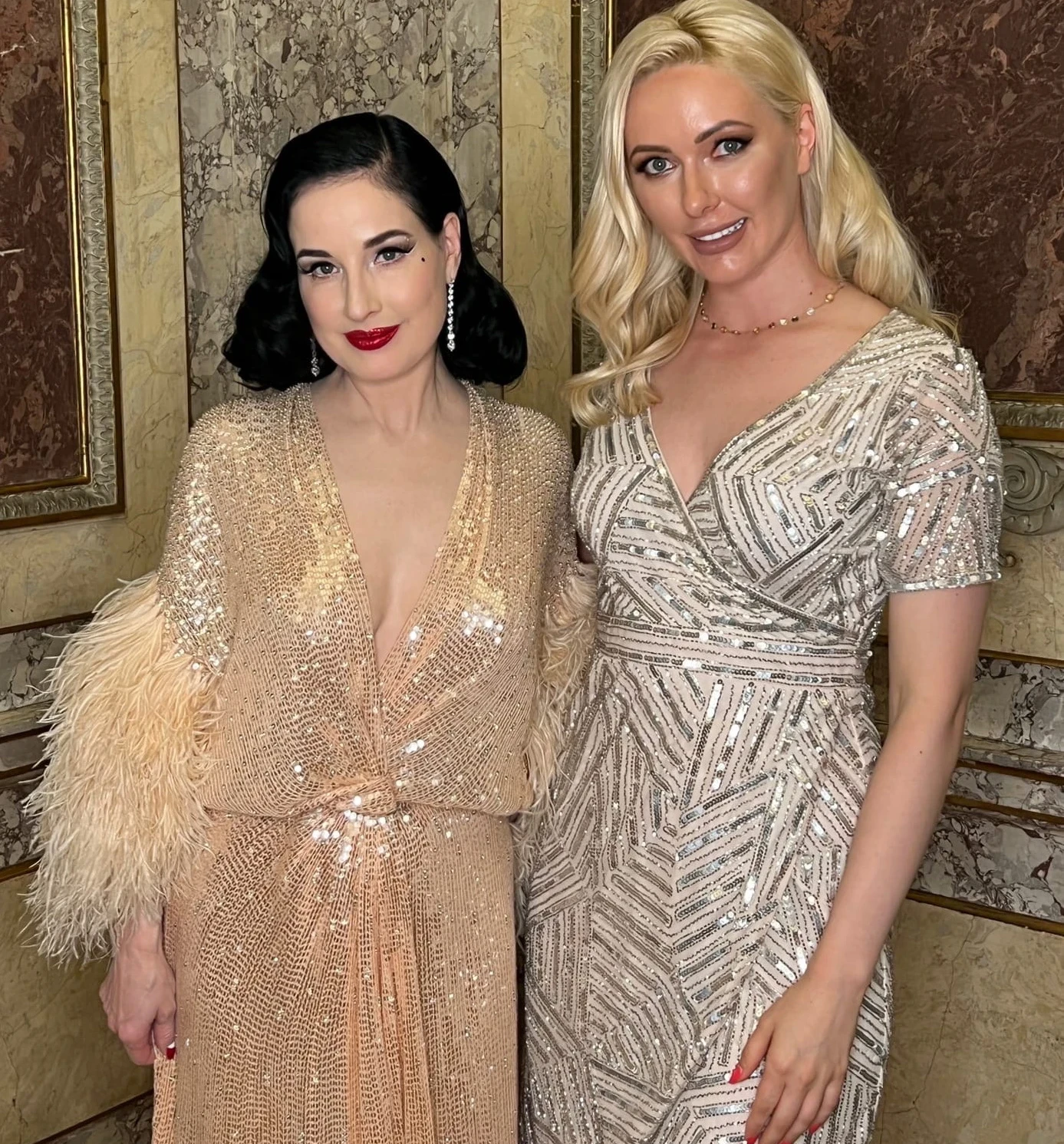 Блондинка дня: ку-ку, епта!