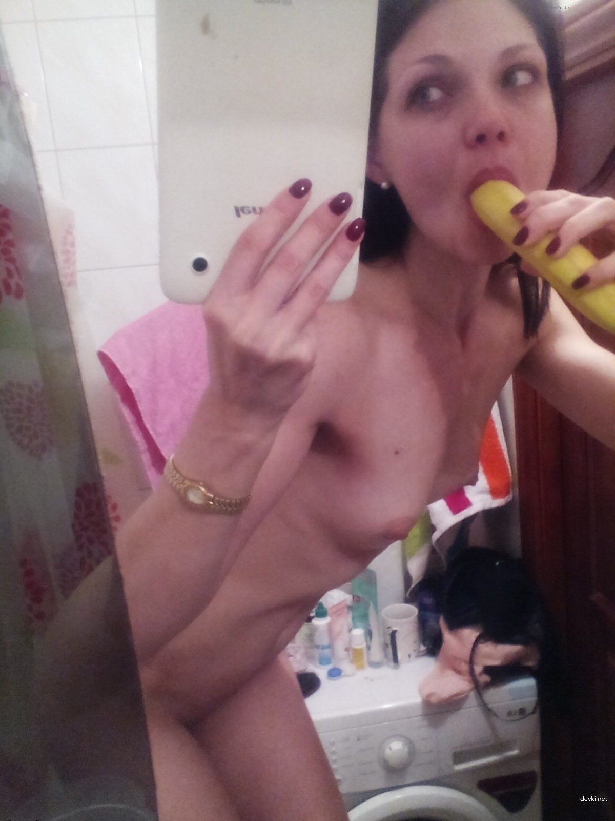 Шатенка дня: основной инстинкт