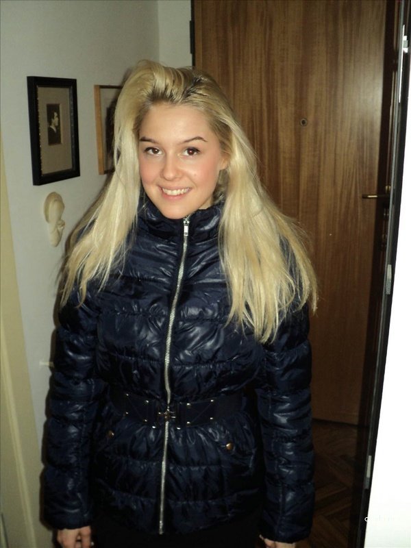 Блондинка дня: томные вечера