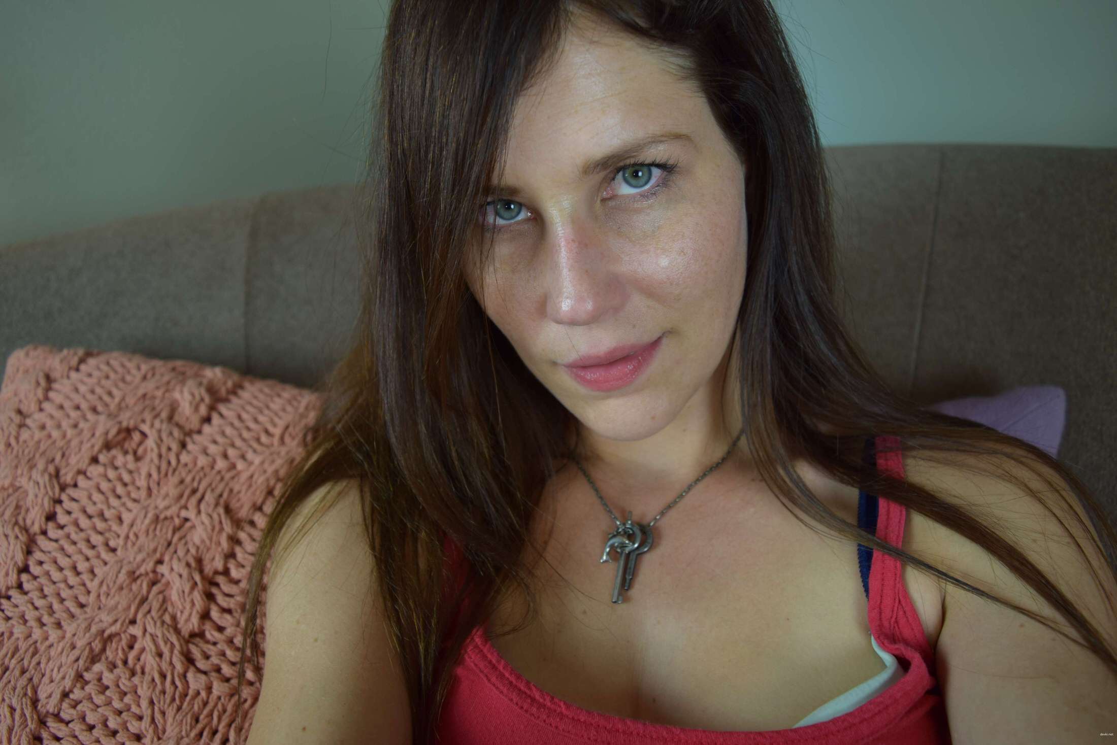 Шатенка дня: сейчас или никогда