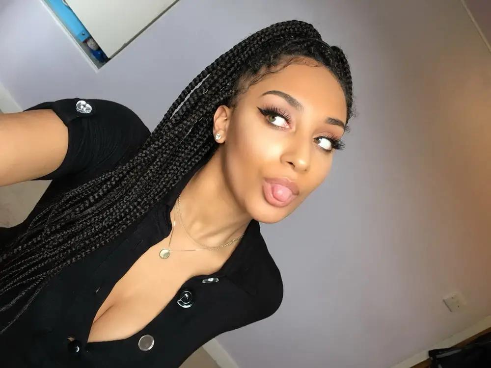 Мулатка дня: близкий контакт