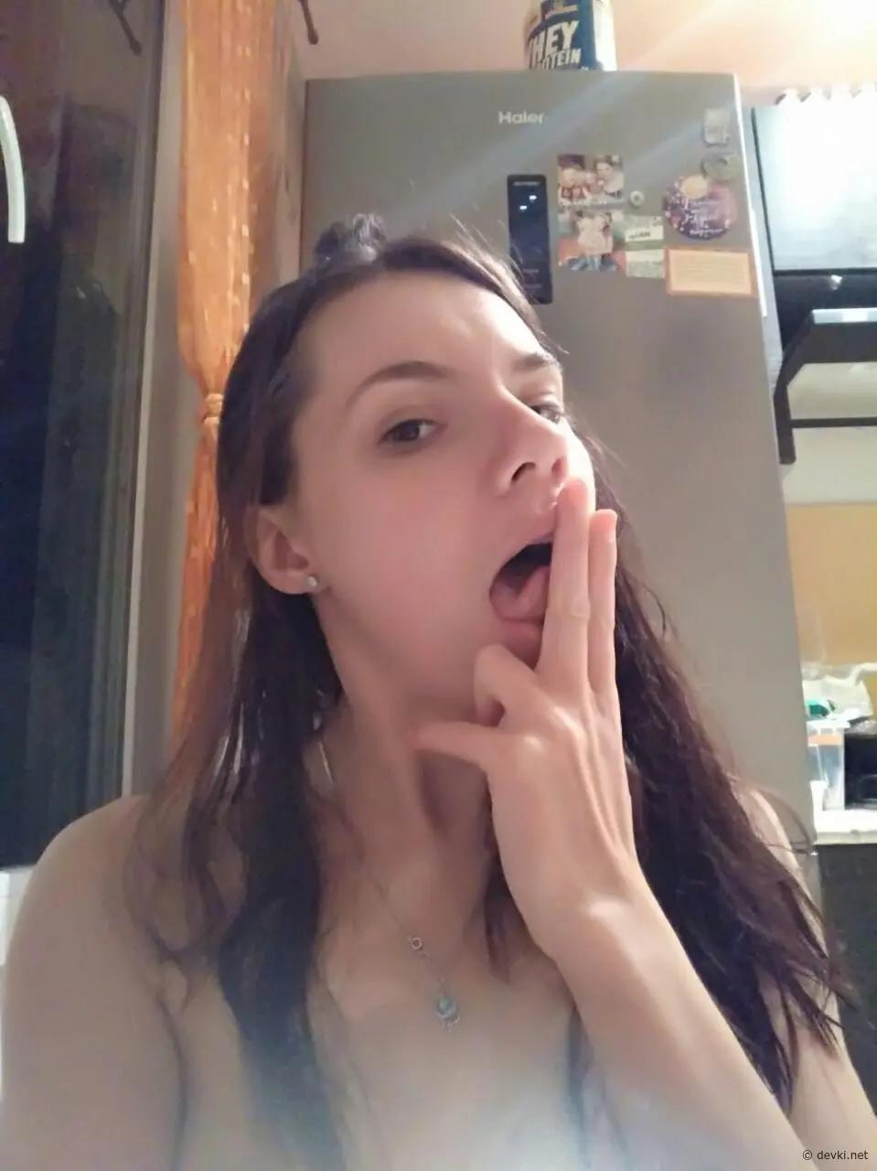 Шатенка дня: королева скорпионов