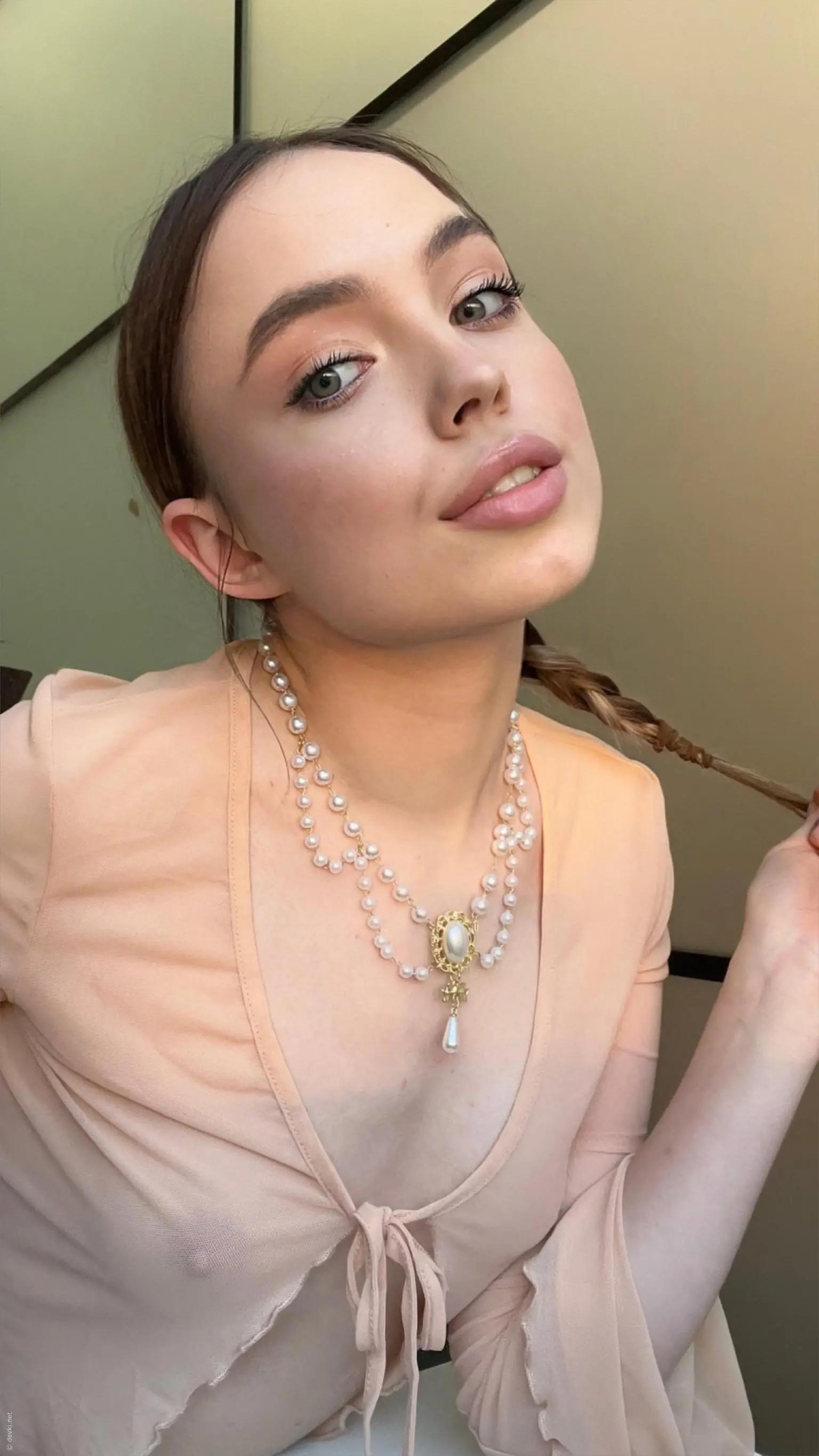 Блондинка дня:  буду твоей