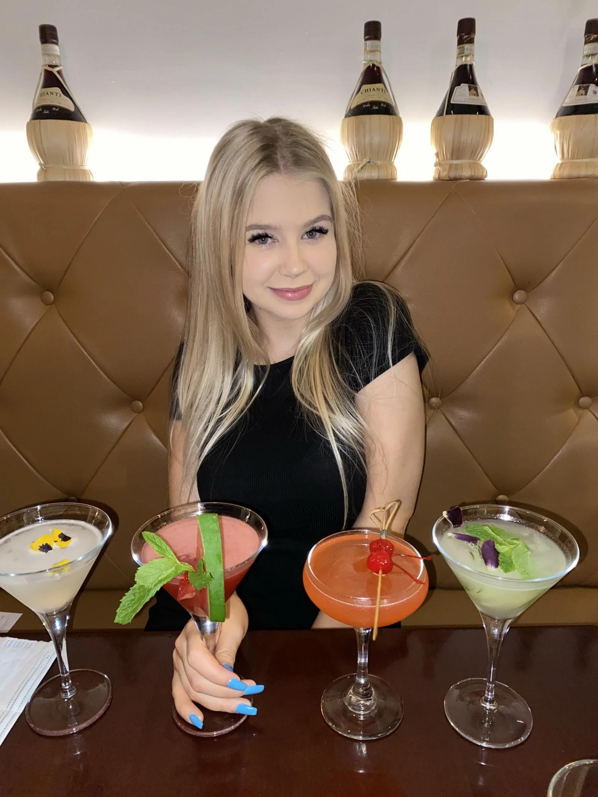 Блондинка дня: лучший мой подарочек - это я!