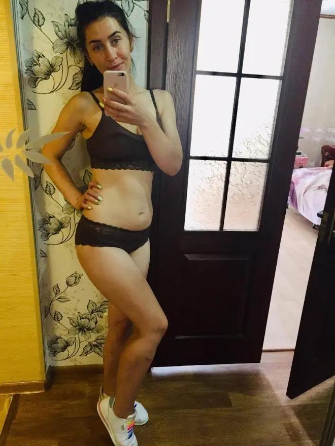 Брюнетка дня: зимняя вишня