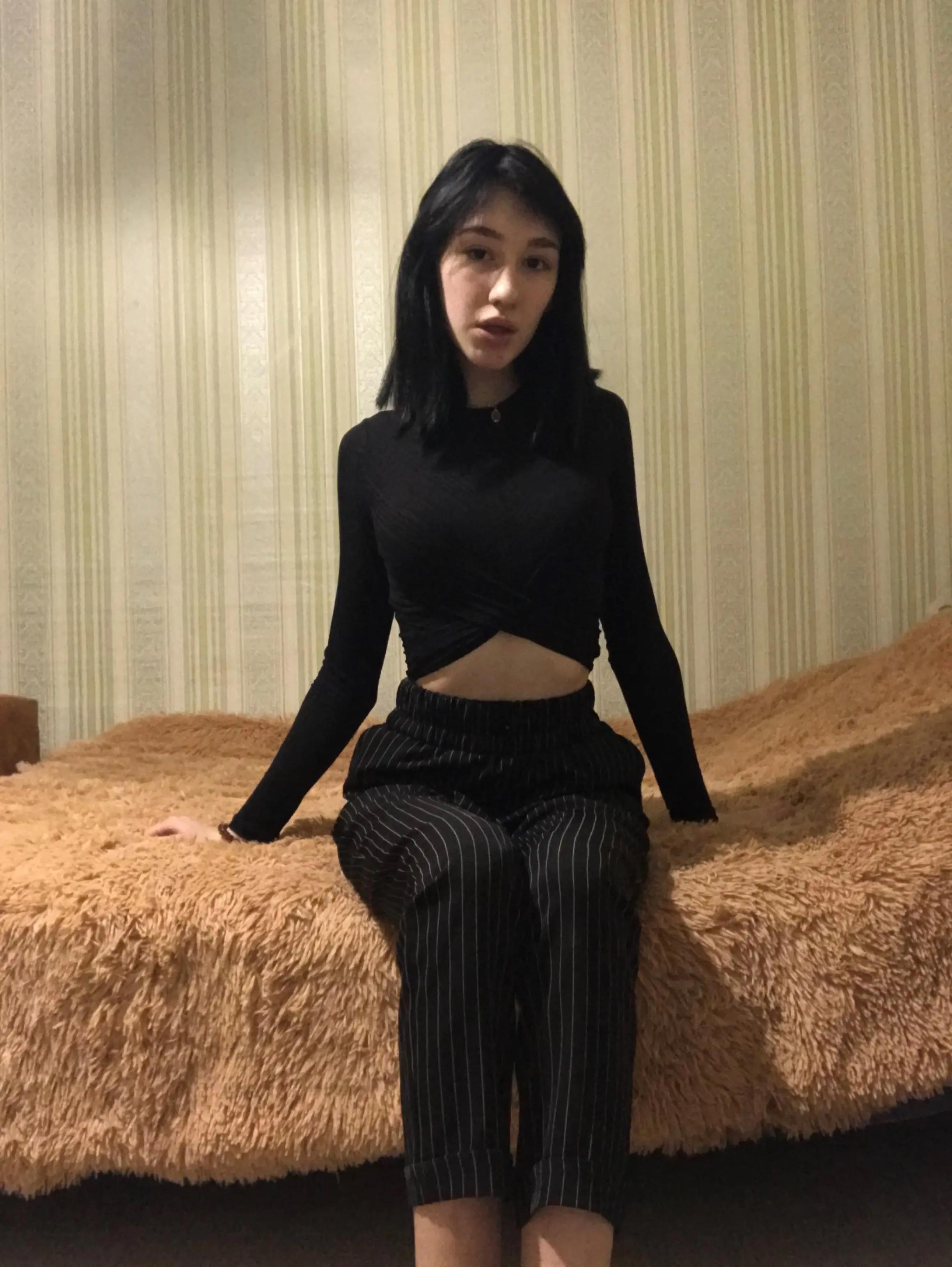 Брюнетка дня: жажда наполнения