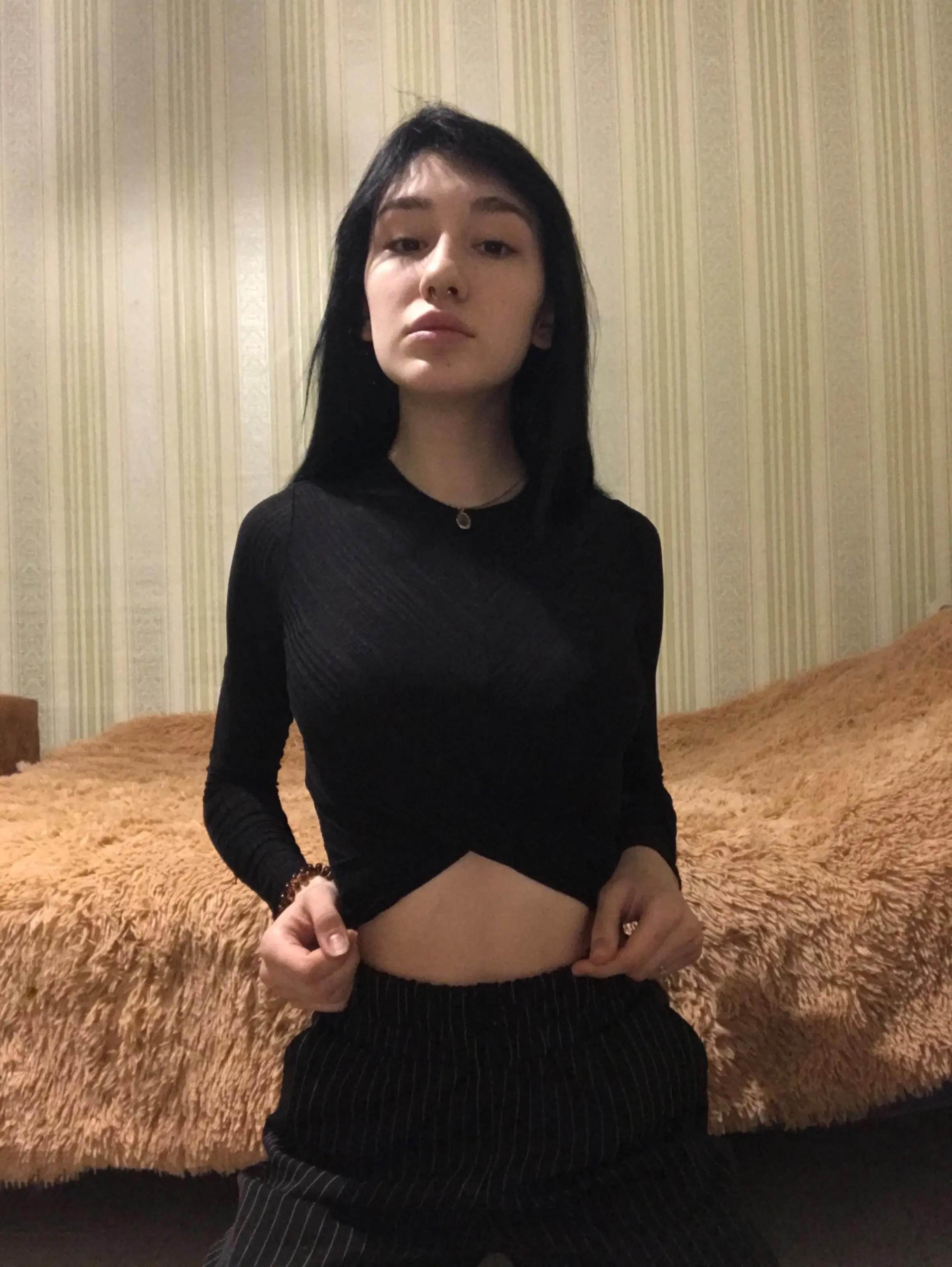 Брюнетка дня: жажда наполнения