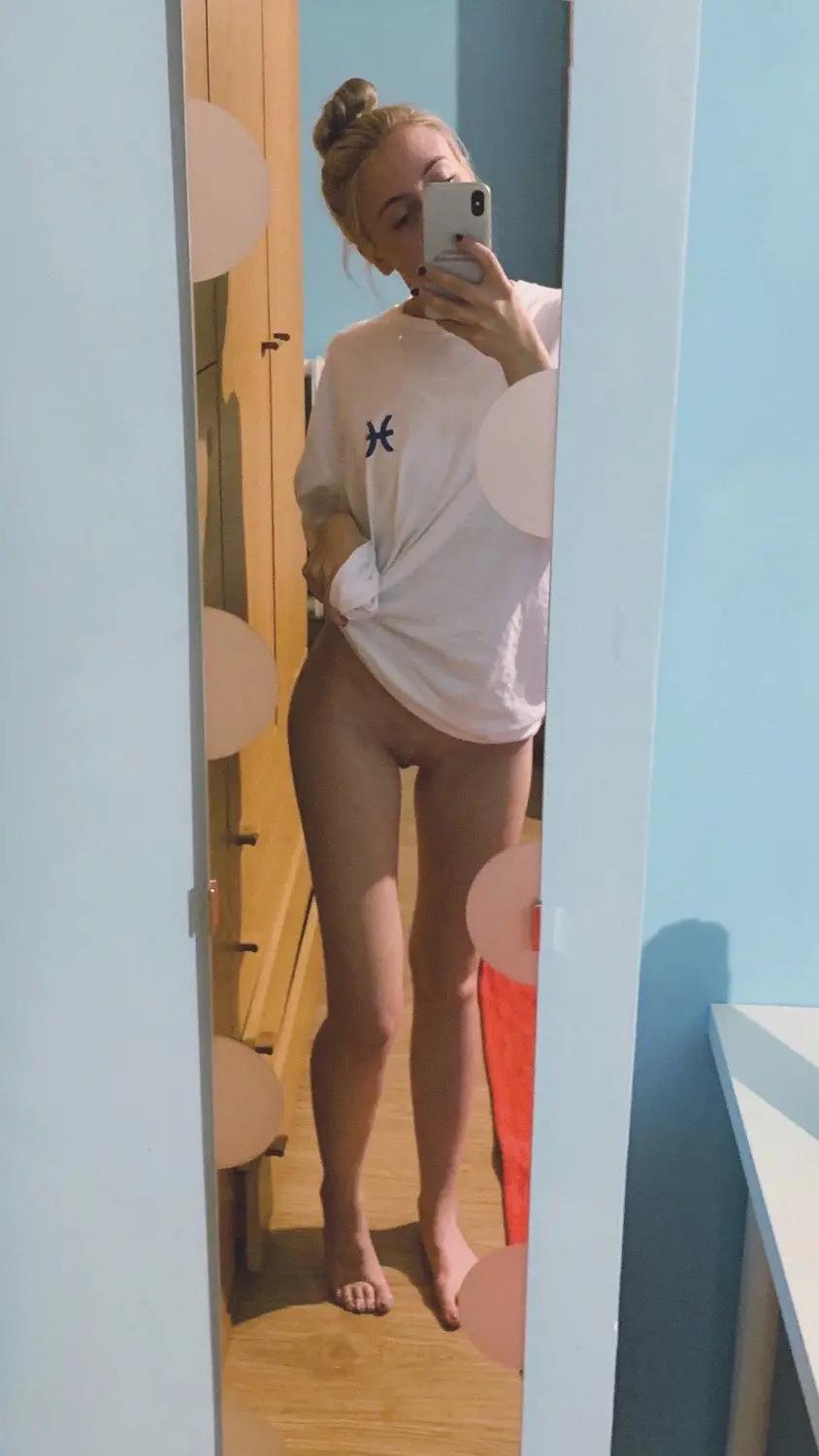 Блондинка дня: с отличным видом