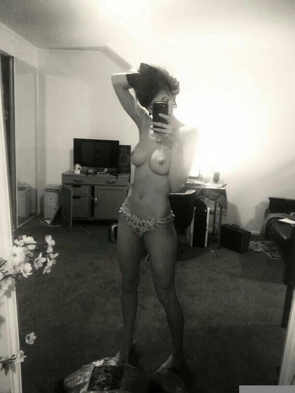 Шатенка дня: ми-ми-лашка