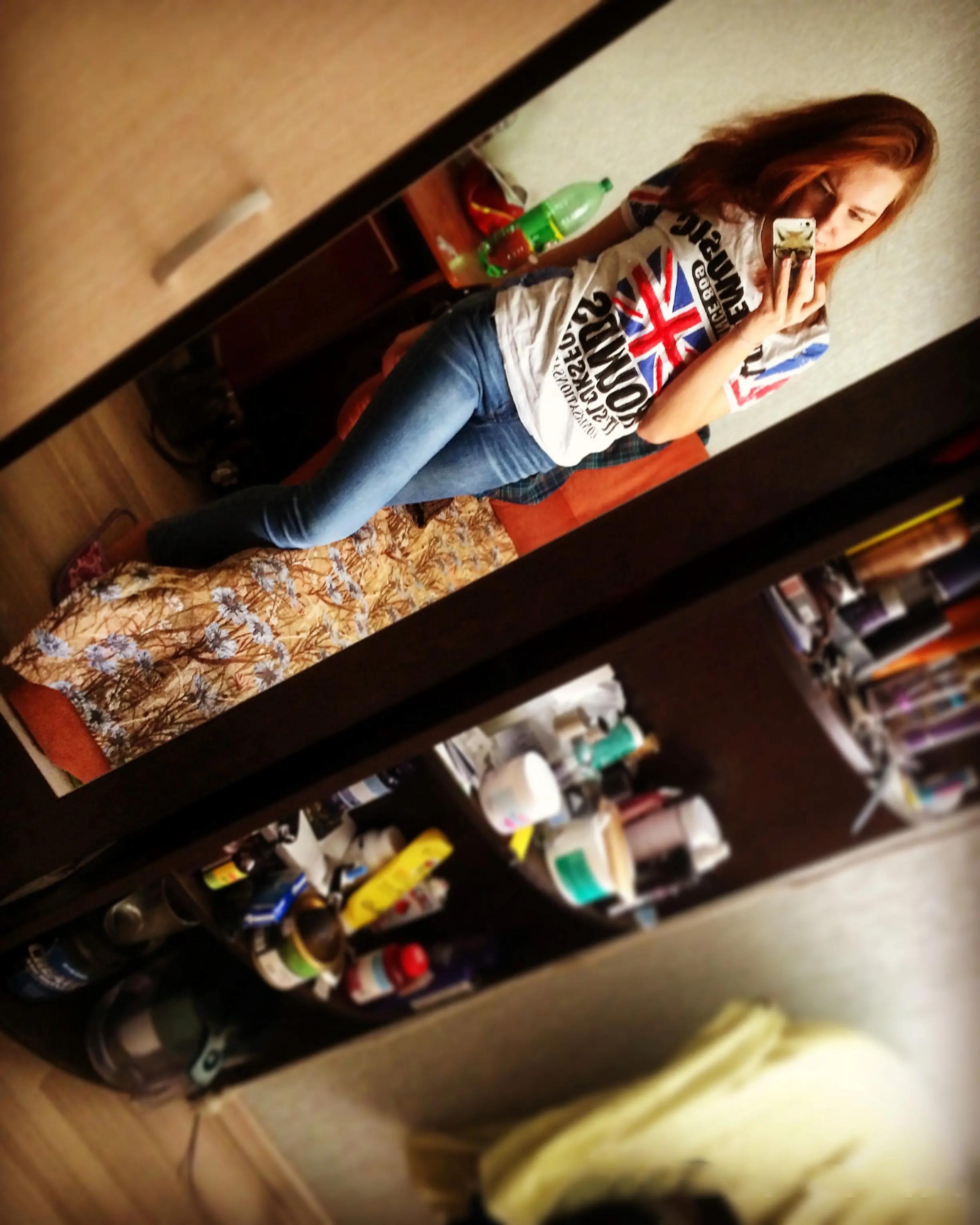 Шатенка дня: aqua-girl