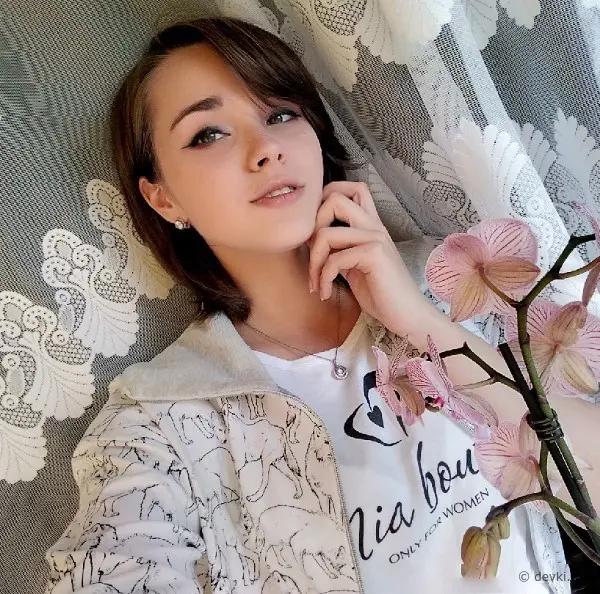 Шатенка дня: кухонные посиделки