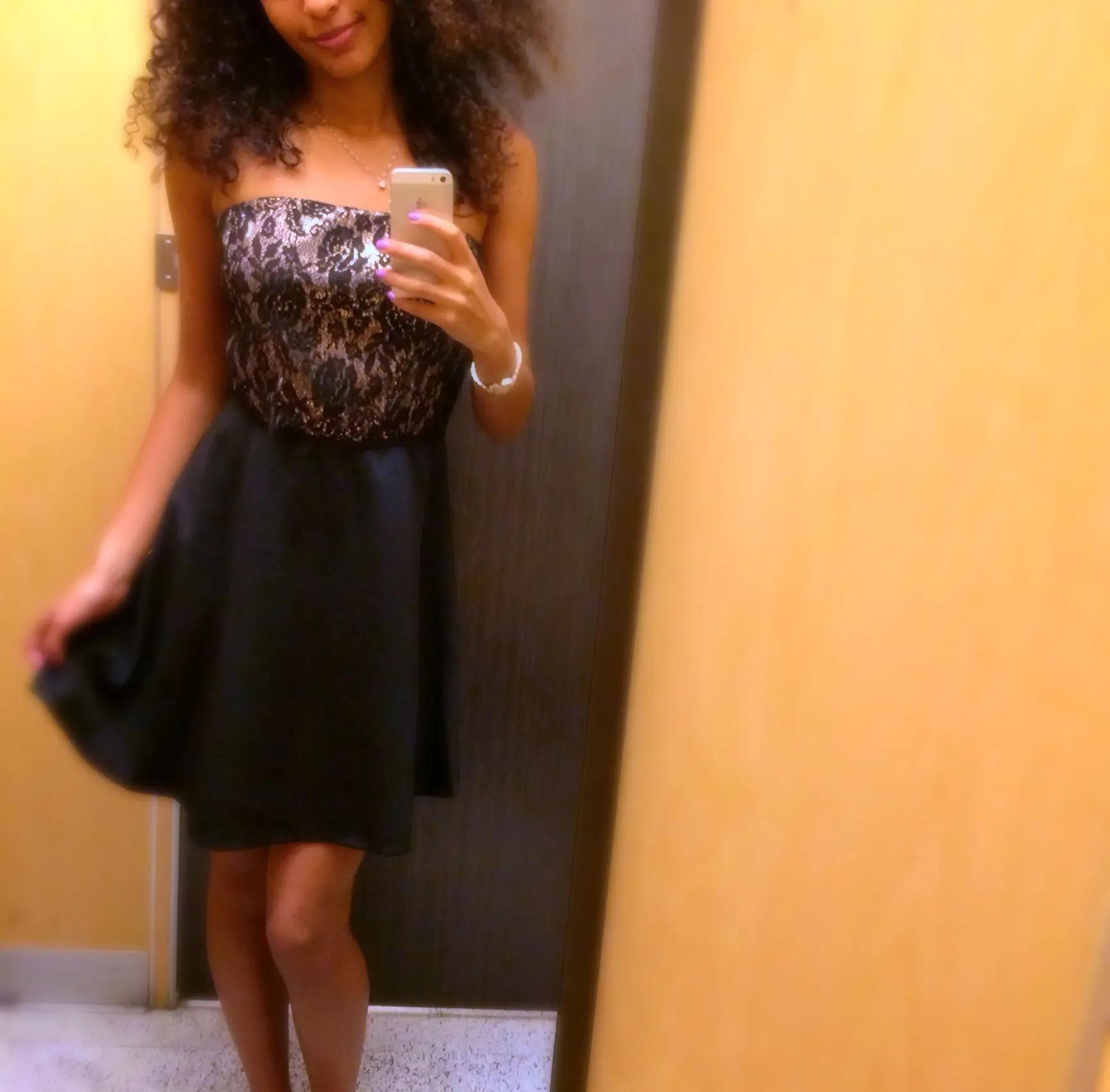 Брюнетка дня: солдат желаний