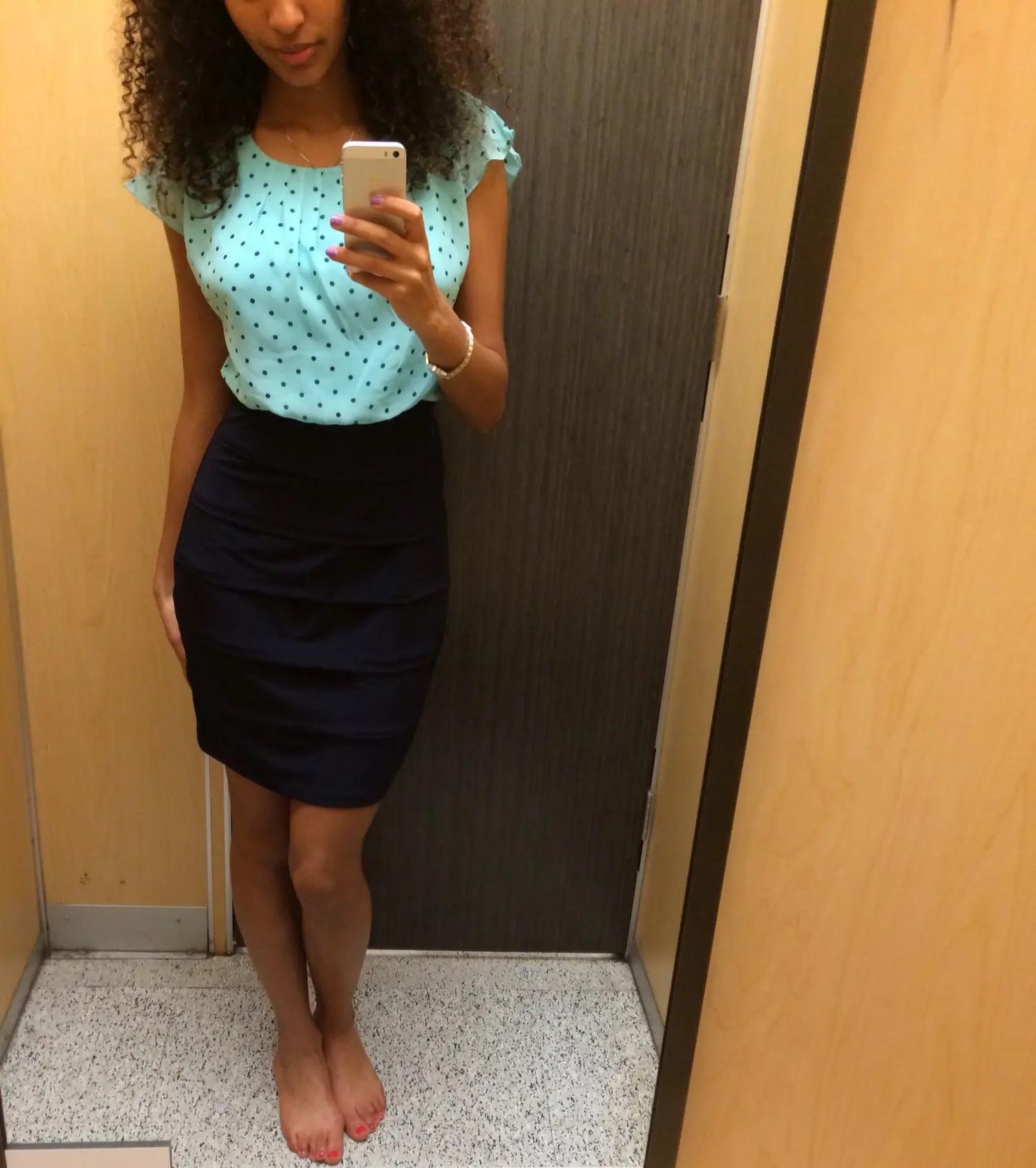 Брюнетка дня: солдат желаний